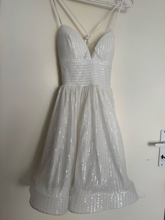 Дамска бяла официална рокля