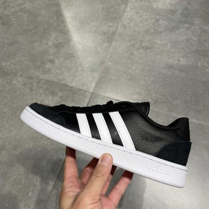 Мъжки маратонки   ADIDAS GRAND COURT SE  Оригинални   EU40 - 46 2/3