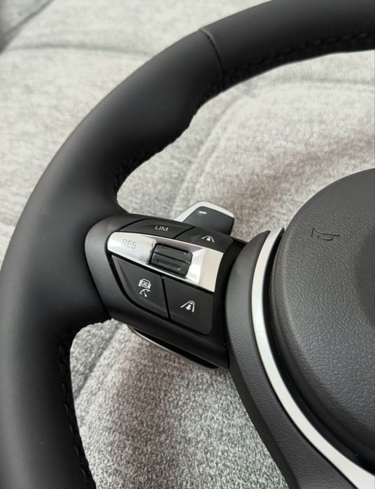 Volan bmw non-M Nou seria 3 4 5 6 7 1 x5 x4 f10 f30 etc