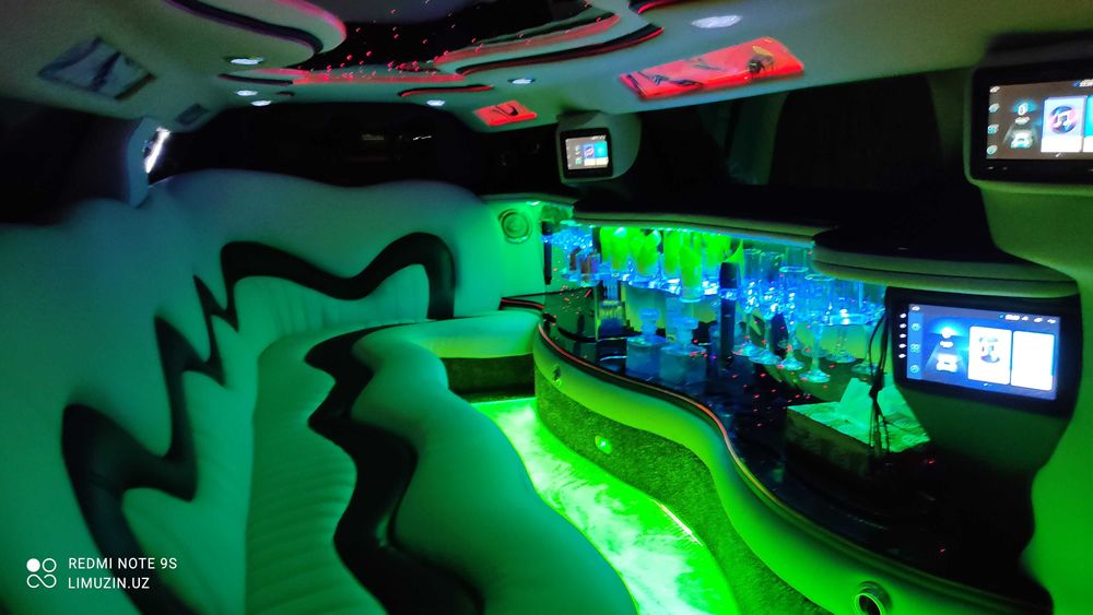 Шикарные лимузины для вашей свадьбы