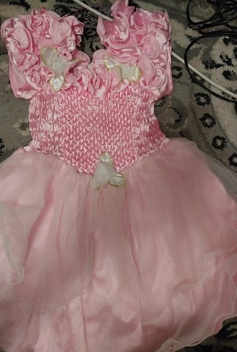 По 1.000 Продам   платья!