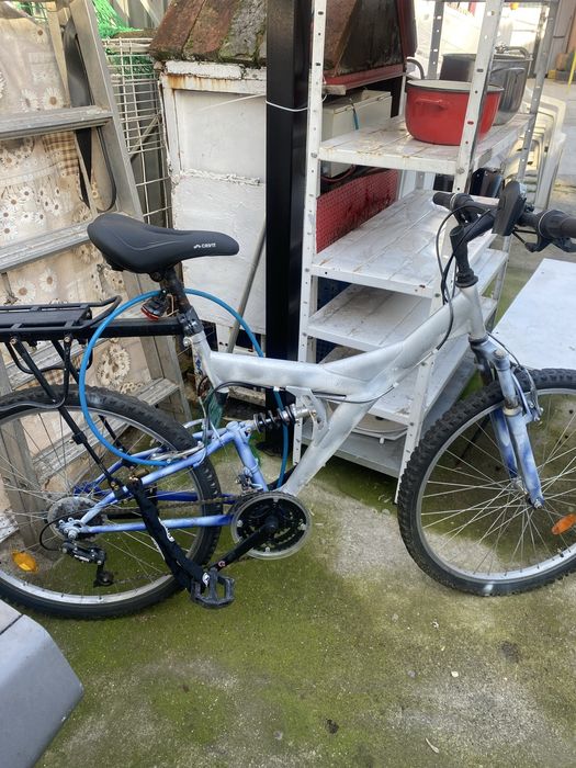 Bicicleta cu roti de 26 inch