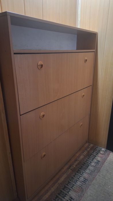Продам обувницу 3 уровня