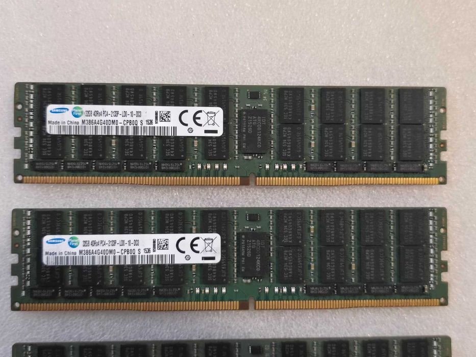 Memorie RAM Server Samsung M386A4G40DM0-CPB0Q 32GB DDR4 2133MHz PC4-2133P LRDIMM ECC 4Rx4