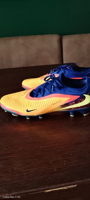Nike Phantom 6 Low Pro FG 42