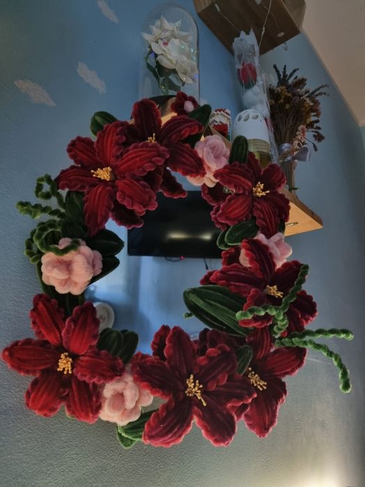 oglinda personalizata handmade din sarma plusata (Poza este doar de referinta, comenzile se fac pe gustul clientului)