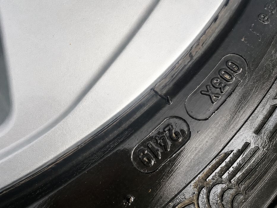 Vând set jante originale Audi Q7 e-tron R20