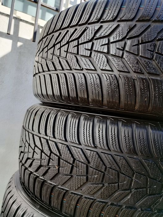 Cauciucuri de iarnă 235 55 R17 ( an 2020) indice 103 V pt dube