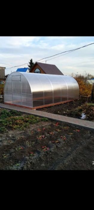 Продам теплицу 3/6 полный комплект