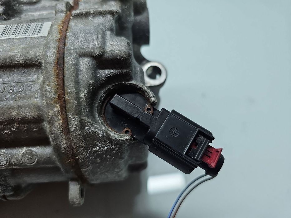 Compresor clima  AUDI A4 (8K2, B8) [Fabr 2008-2015] 8T0260805F 2.0 TDI