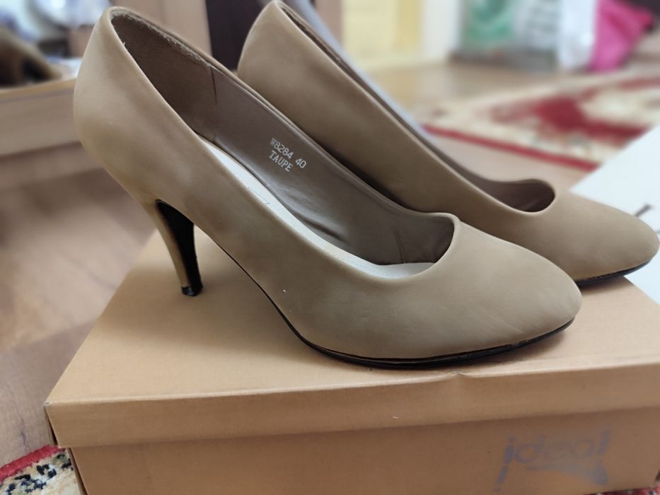 Pantofi piele ecologica