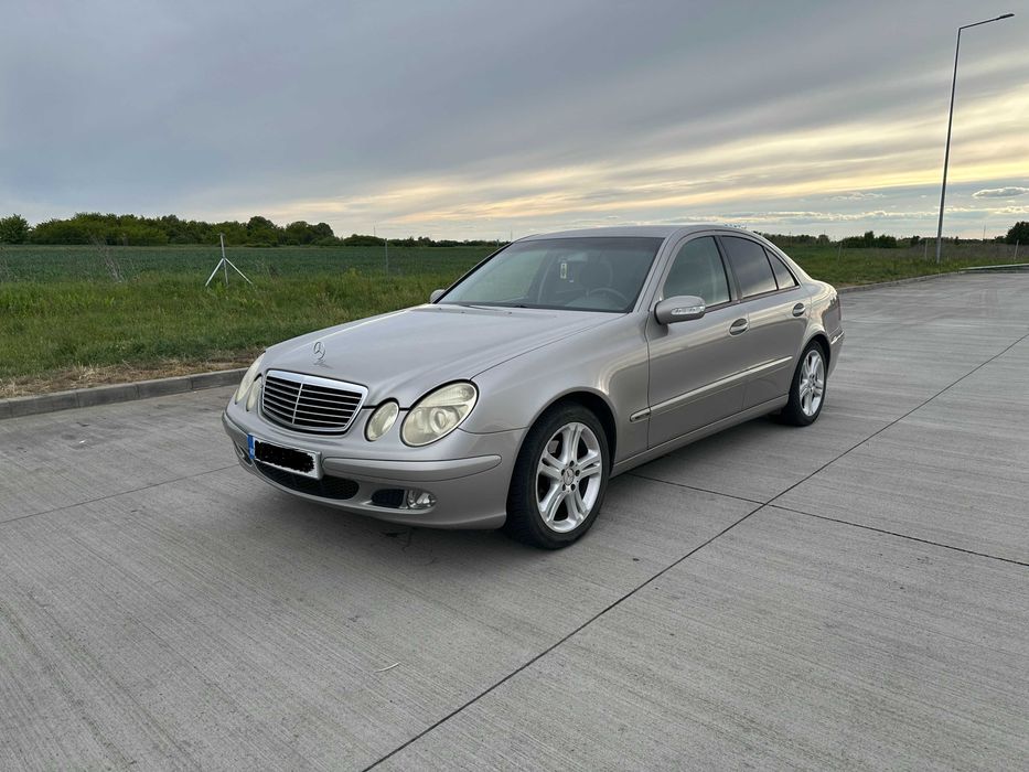 MERCEDES-BENZ E-Class