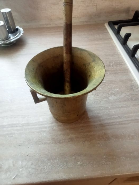 Mojar bronz cu alama