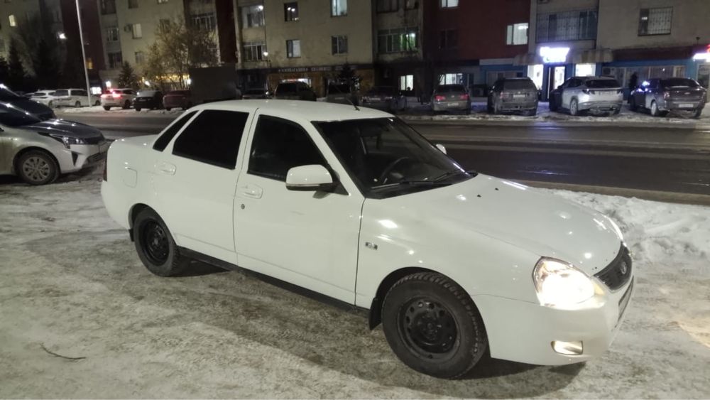 Продам Ваз лада приора седан