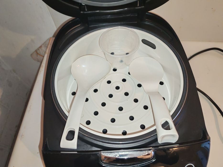 Новая мультиварка Midea (Sulpak, чек, гарантия)