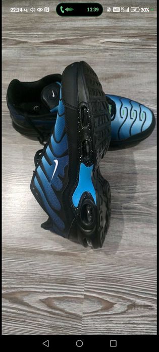 Маратонки чисто нови