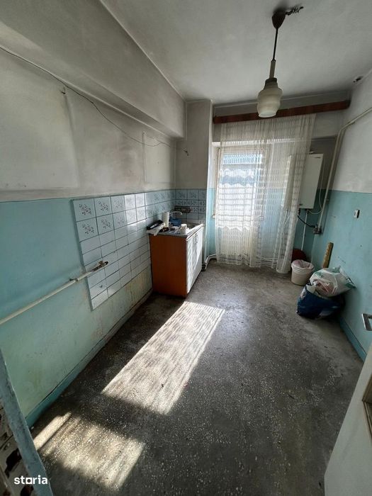 De vanzare apartament cu 3 camere, in zona Pietonal, 2 debarale,2 bai