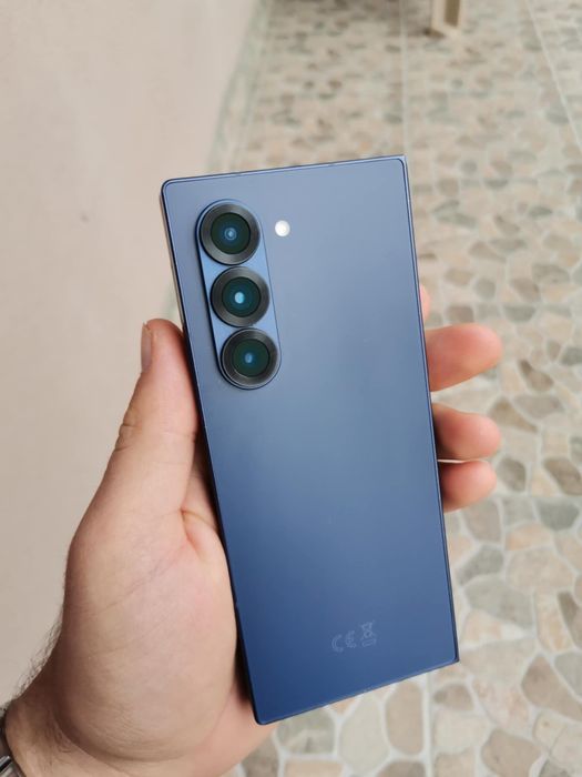 Samsung galaxy z fold 6