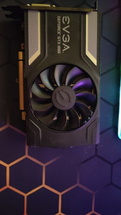 Gaming Bundle i5-8400 / GTX 1060 6GB EVGA / 16GB Corsair / Z370