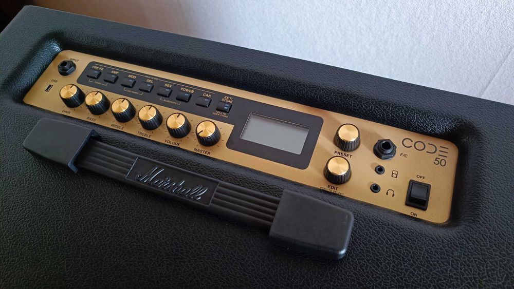 Моделиращ комбо усилвател Marshall Code 50