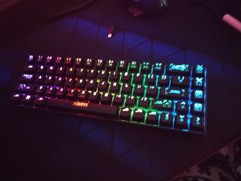Vînd tastatura aqiris Mira 2.0