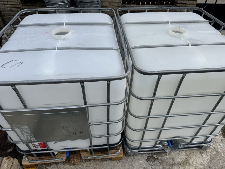 Цистерни 1000 литра,Бидони 1000 литра