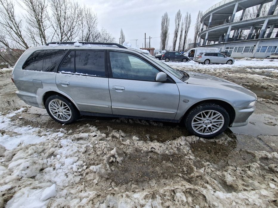 Dezmembrez Mitsubishi Galant 2.0D 1999 4D68