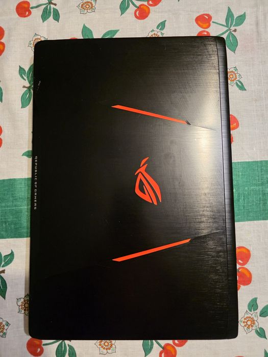 Laptop Asus ROG GLE553VE