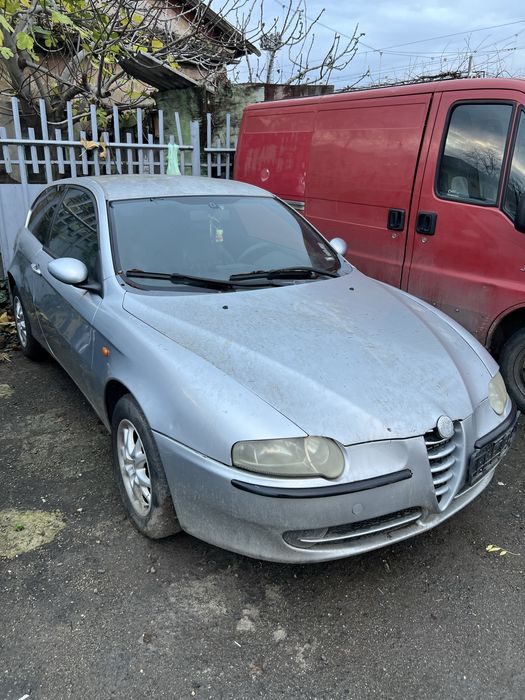 Alfa romeo 147 1.6 НА ЧАСТИ