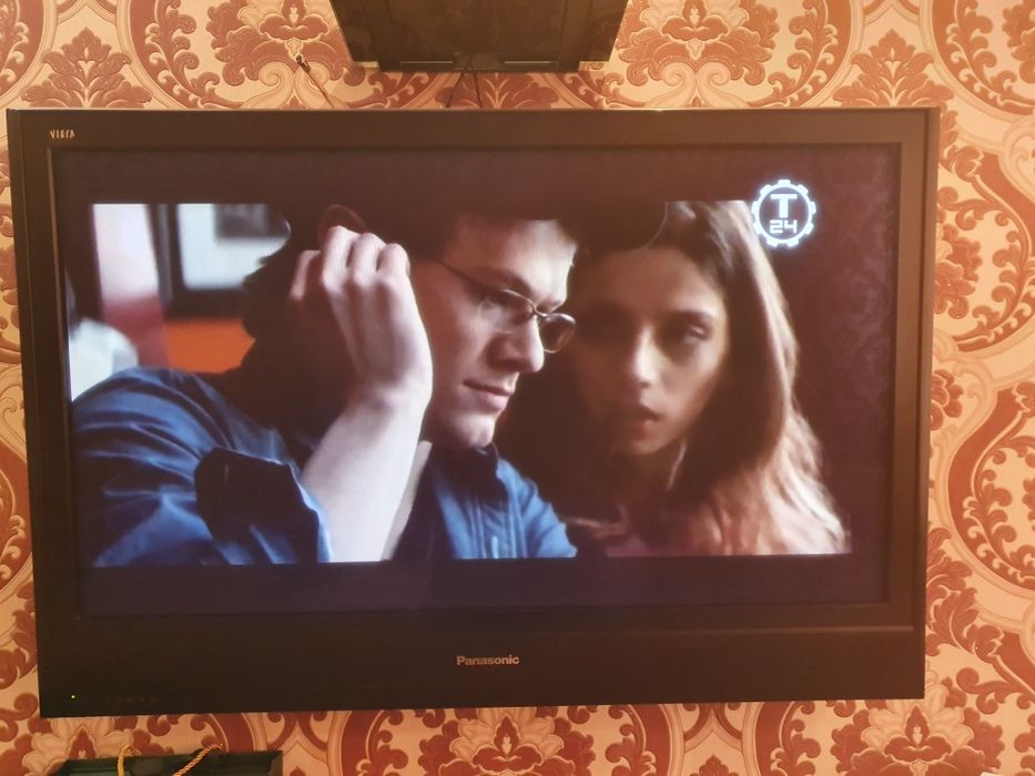 Продам телевизор