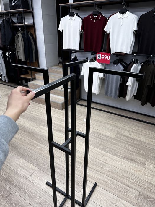 Вешалка , стойка для одежды
