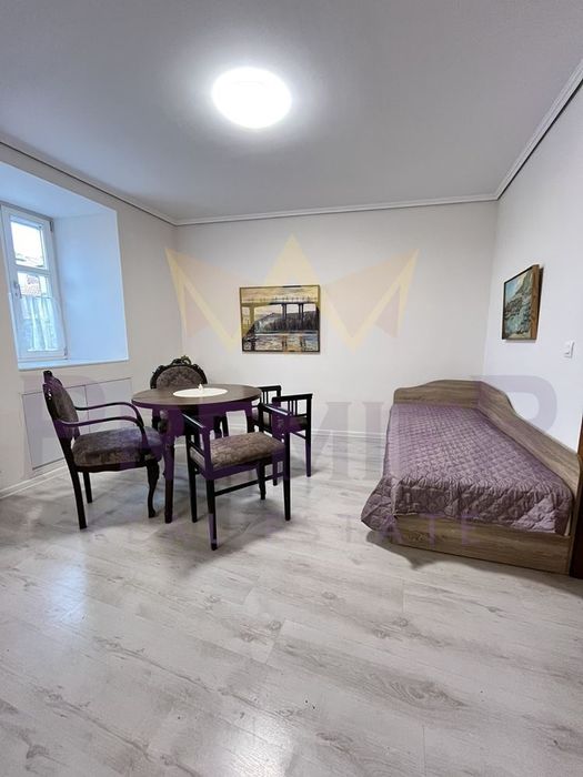 Дава се под наем Двустаен апартамент в Варна, Център - 65 кв.м за 484.5 € - Снимка #3