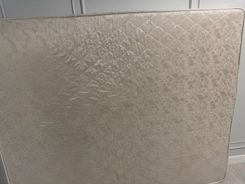 Матрас для спальни