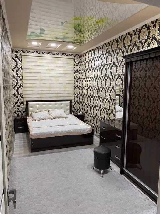 Сдаётся квартира в ТЦ Парус Спорт Товар 3-комнат р-н Чиланзар-7