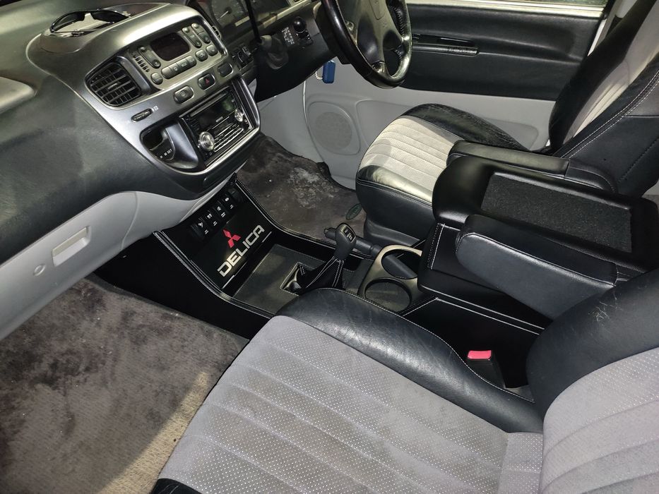 Delica подлокотники !