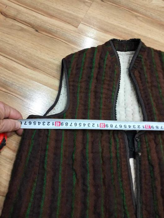 Автентичен вълнен елек