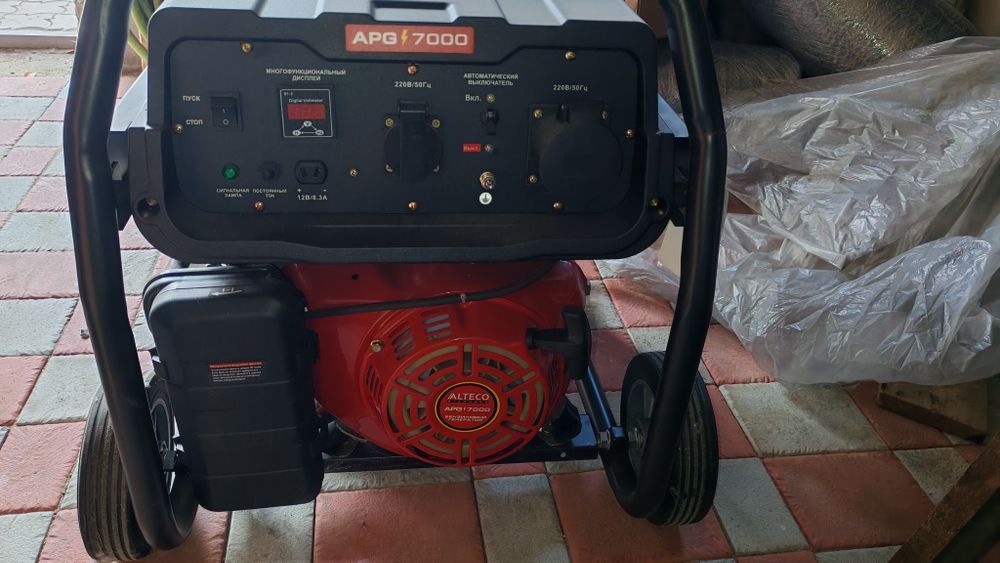 Бензогенератор 5кВт ALTECO APG7000