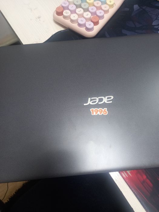 Ноутбук acer без сарапина новый