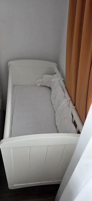 Patut bebe deluxe Mothercare cu balansoar alb L95 x l50 x h 80 cm