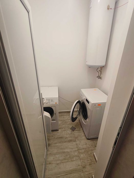 Дава се под наем Тристаен апартамент в Пловдив, Остромила - 118 кв.м за 600 € - Снимка #14