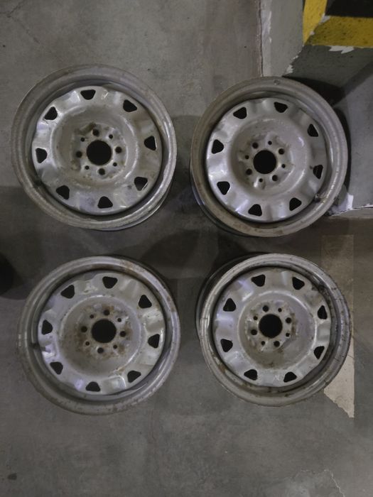 Диски на 14 ВАЗ и Пассат.