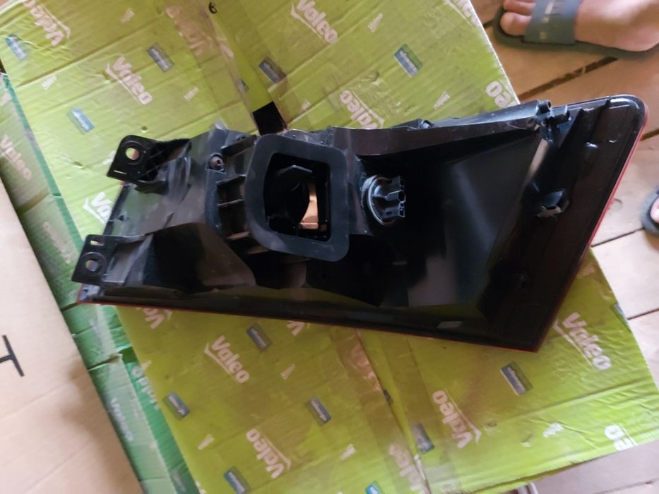 Stop Lampa stanga spate Skoda Superb an 2015 2016 2017 2018 cod 3V5945