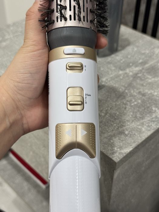 Продам фен-щетку