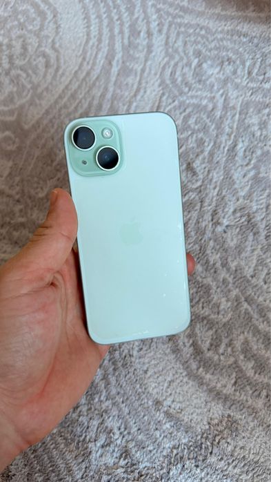 Смартфон Apple iPhone 15 128Gb зеленый