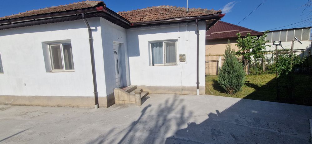 Casa de închiriat Brestei strada principala