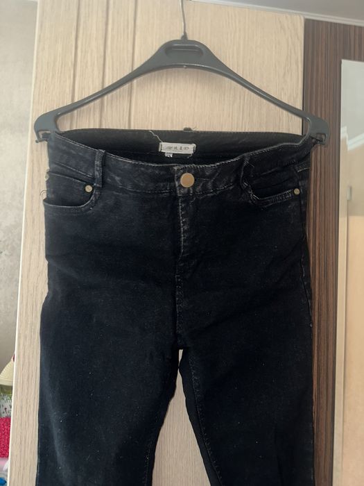 Джинсы женские