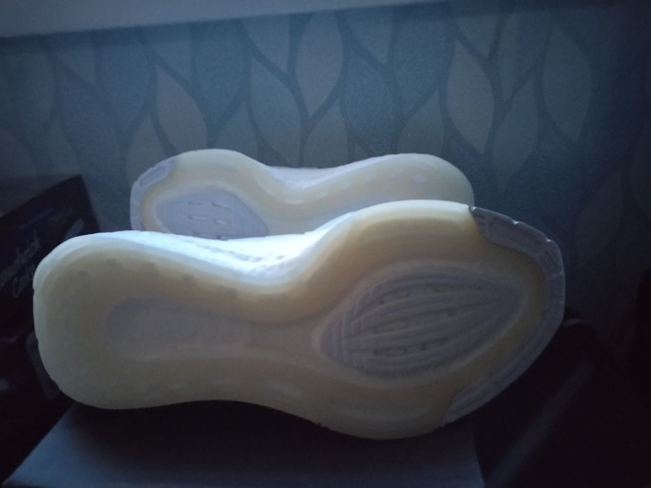 Adidas Ultra Boost 22  43.1/3номер