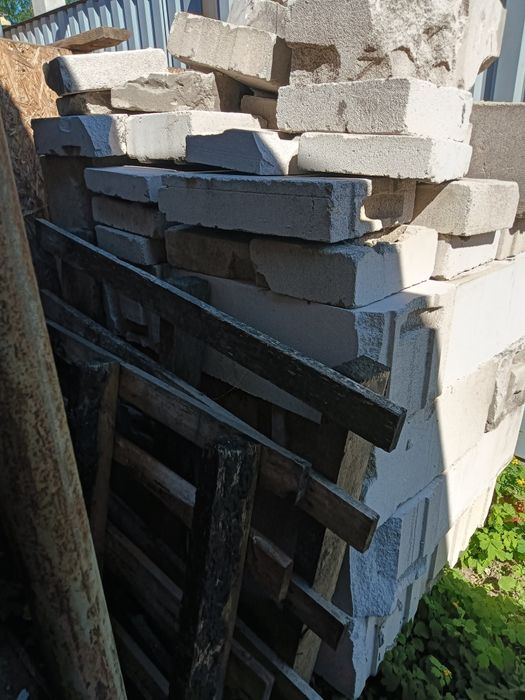 Продам кирпич б/у