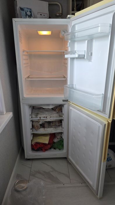 Холодильник продам