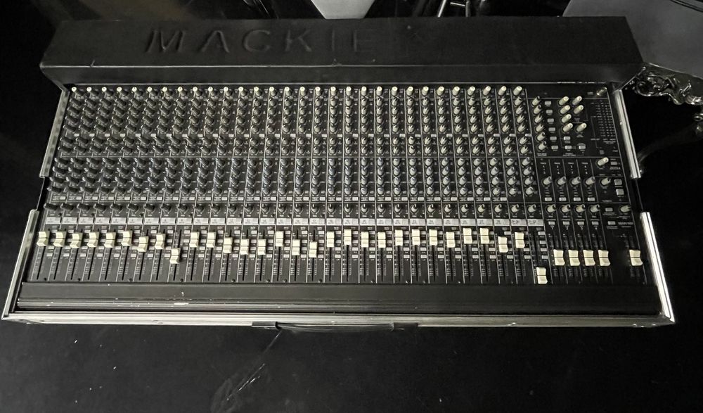 Продается пульт Mackie SR32 4-VLZPRO 32.